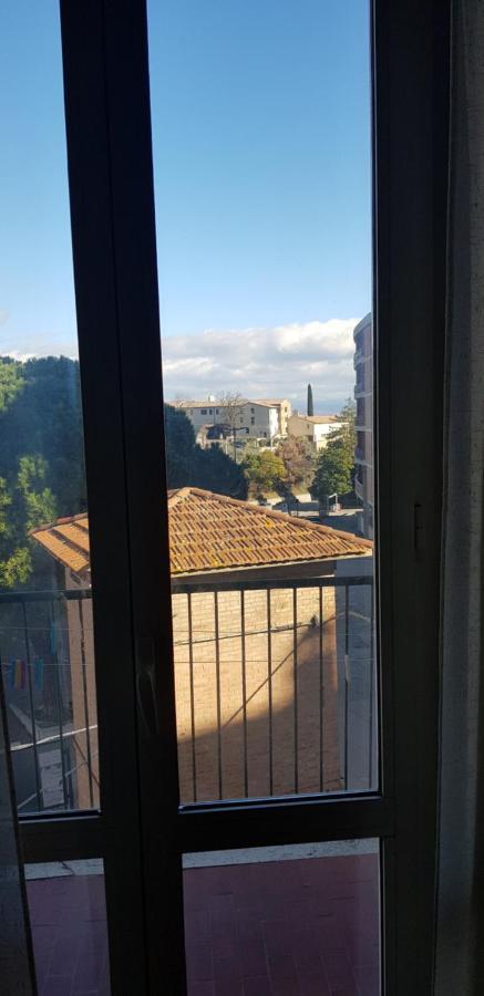Vicino Di Centro E Universita Stanza Con Balcone Perugia Exterior photo